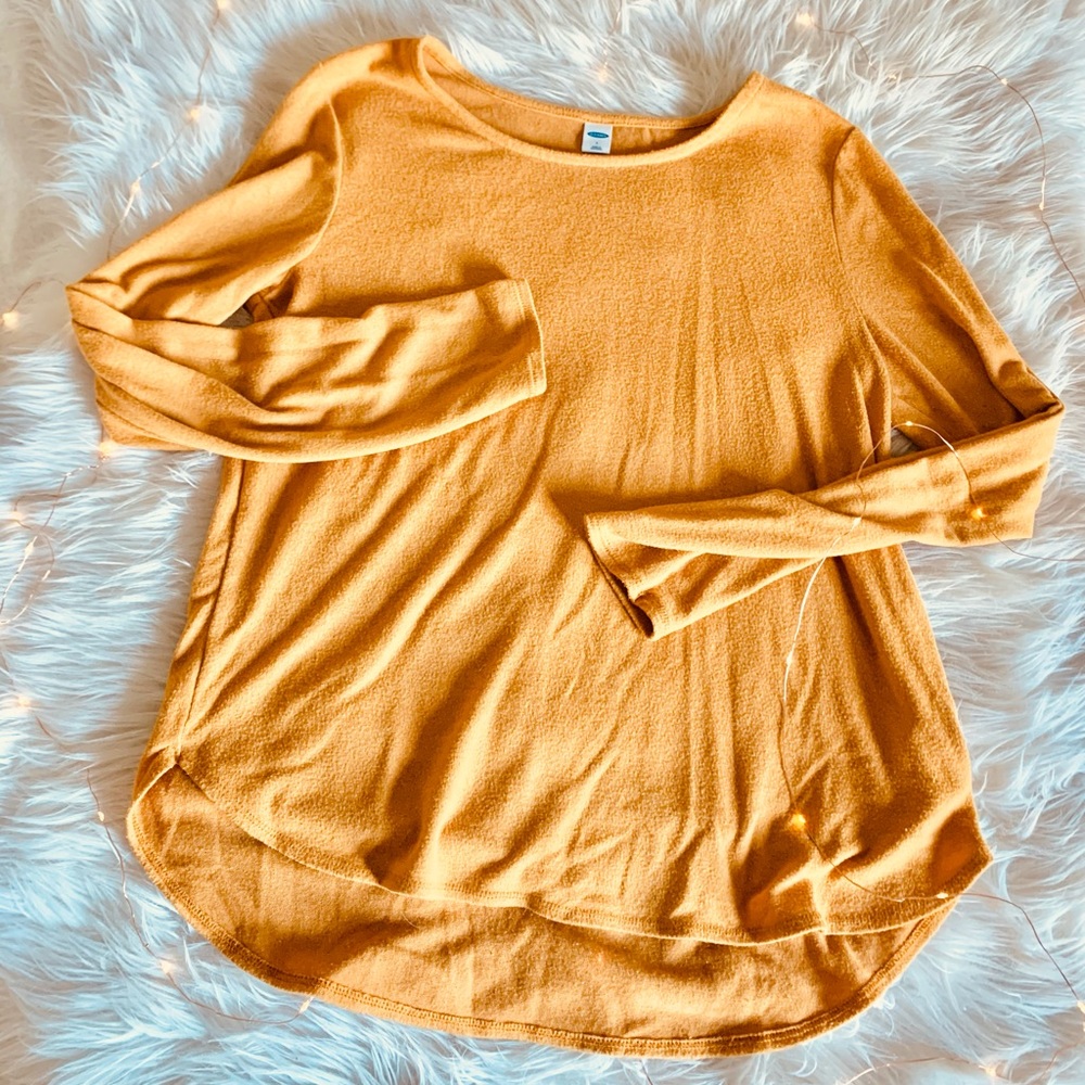 Old navy basic burnt yellow long sleeve tee